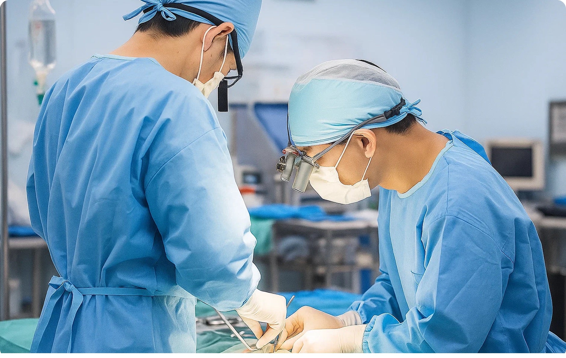 美容外科医(手術室)